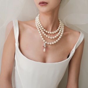 Vivienne Westwood Three row pearl drop choker